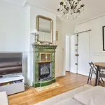 Bourgeois Gem To Enjoy Bourgeois Paris