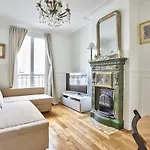 Bourgeois Gem To Enjoy Bourgeois Paris